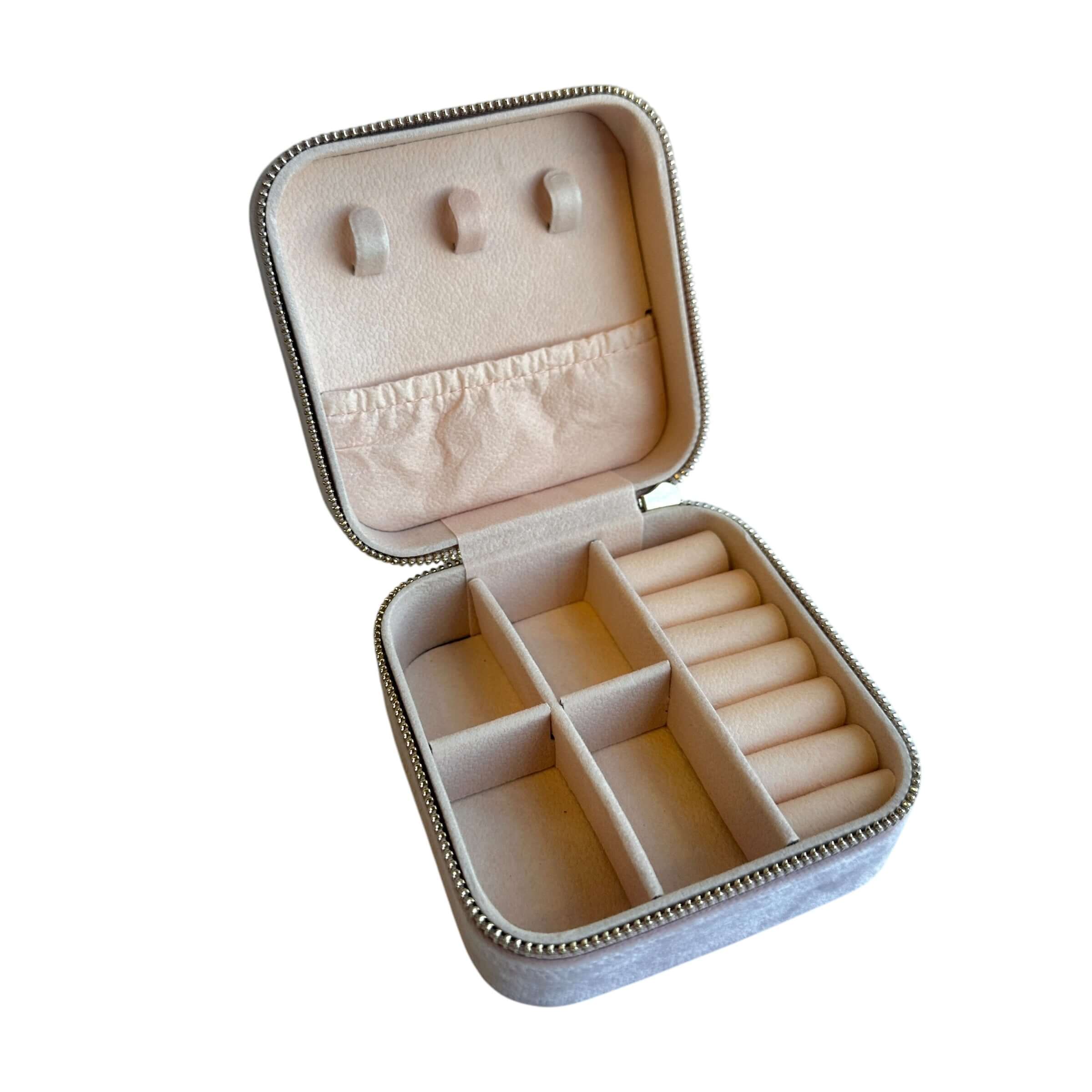 Mini Velvet Jewelry Case – Alicia DiMichele Boutique