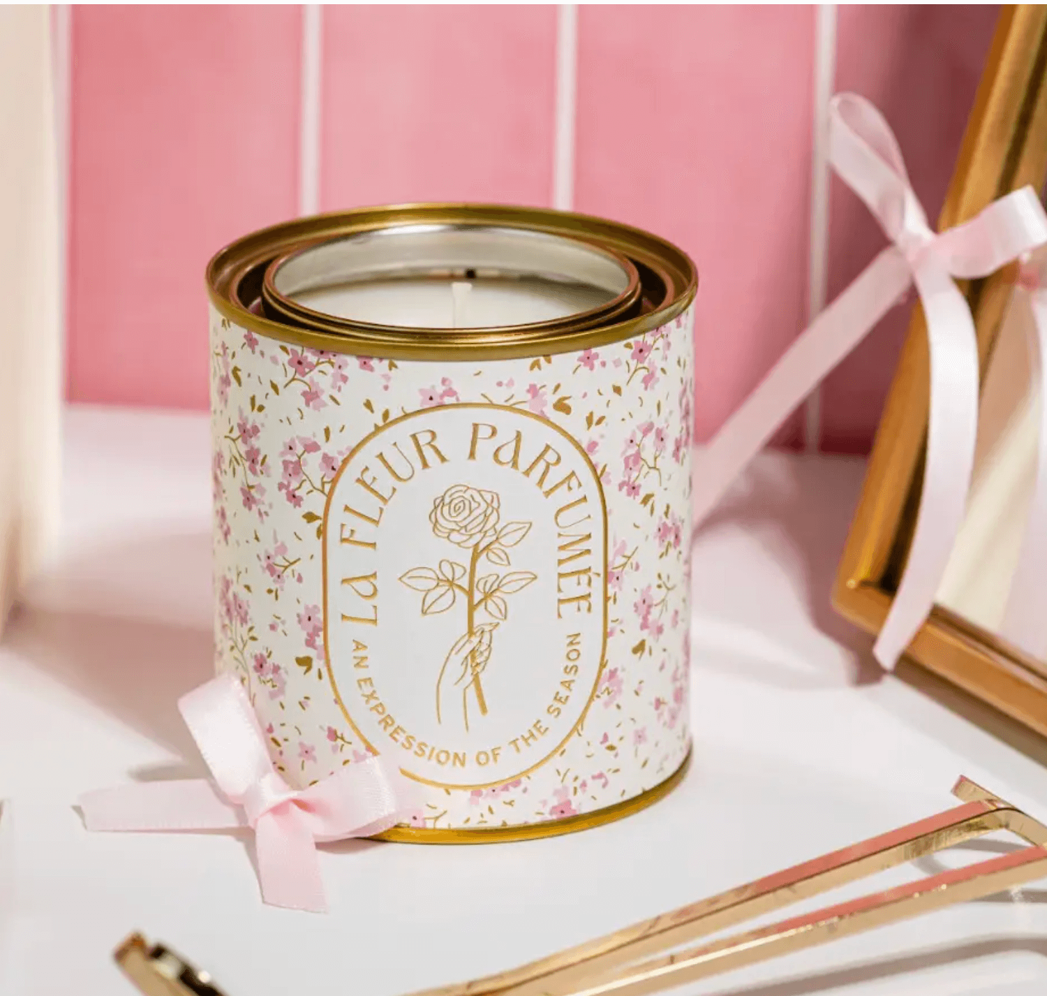 La Fleur Bouquet Tin Candle – Alicia DiMichele Boutique