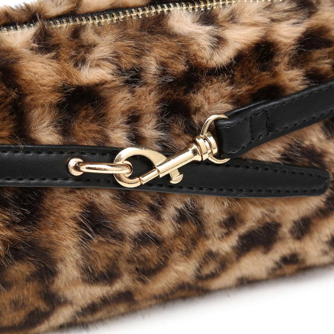 Yaretzi Leopard Everyday Shoulder Bag